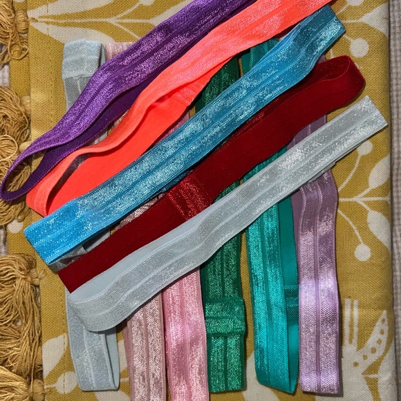 🎀 Little Girls Multiple head bands colorful stretchy, cuff to attach barrette. - Picture 2 of 3